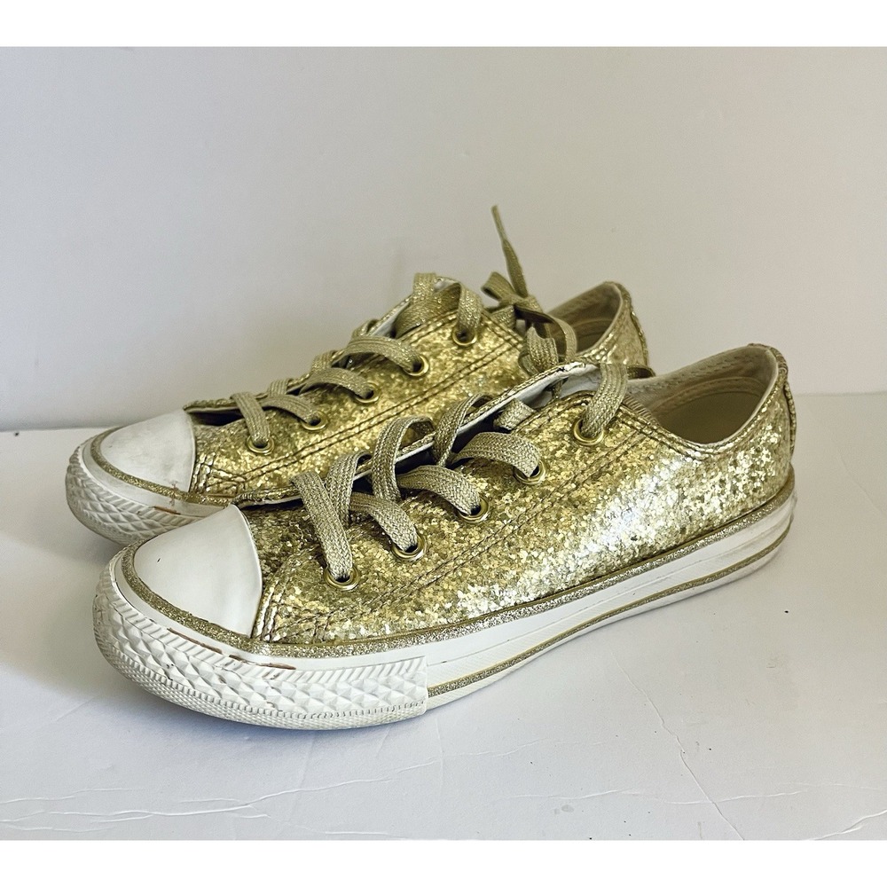 Converse Girls Chuck Taylor All Star Sneakers Size 1y‎ Glitter GoldLow Top